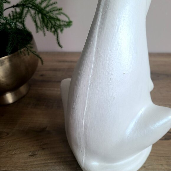 14'' tall vintage long neck white cat with green glass eyes figurine. - Picture 8 of 8